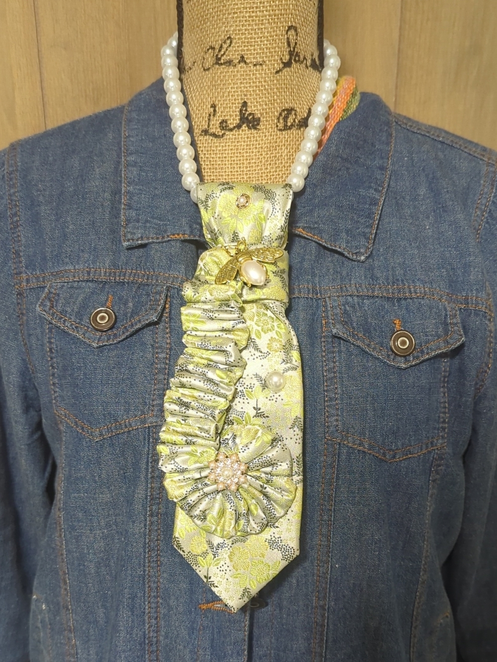 Elegant Mint Green Floral Statement Tie Necklace